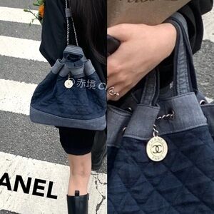 RARE！Chanel 2014 denim 2 tone medallion charm back pack bag/tote bag